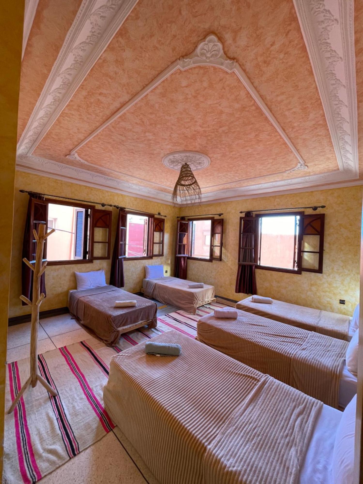 Berber Waves Surf House Hostel Tamraght Exterior foto