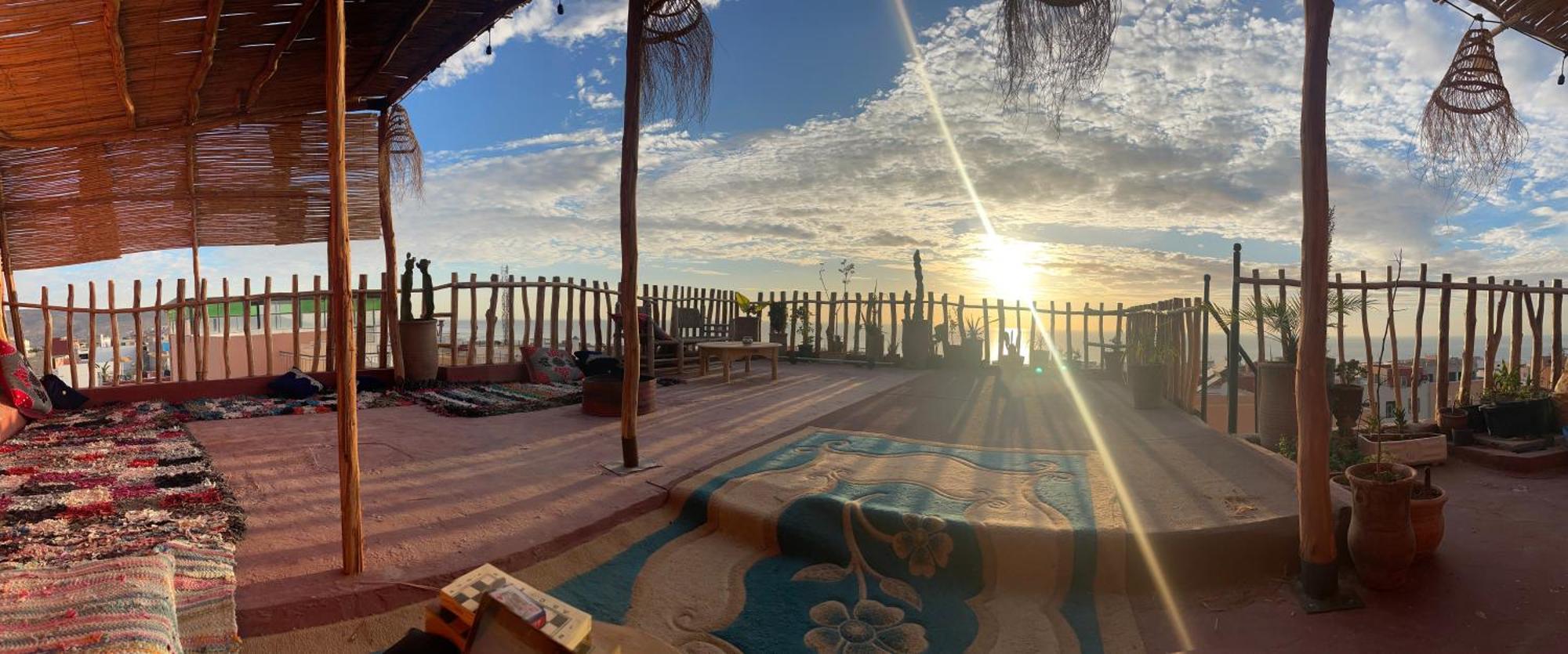 Berber Waves Surf House Hostel Tamraght Exterior foto